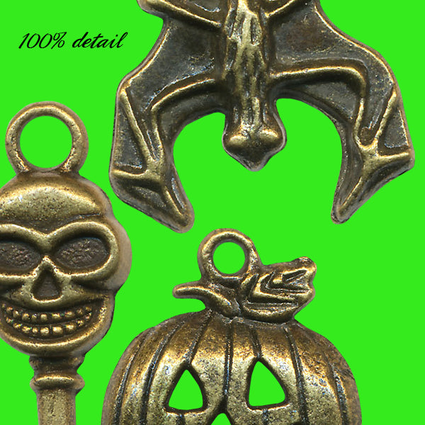 Halloween Charms, Volume 01